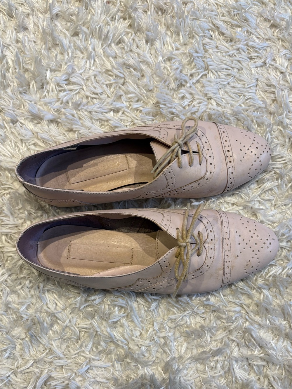 Women's Lace-Up Brogue Flats in Blush Pink